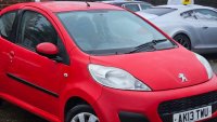 PEUGEOT 107