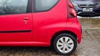 PEUGEOT 107