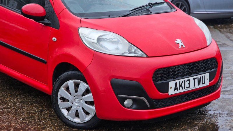 PEUGEOT 107