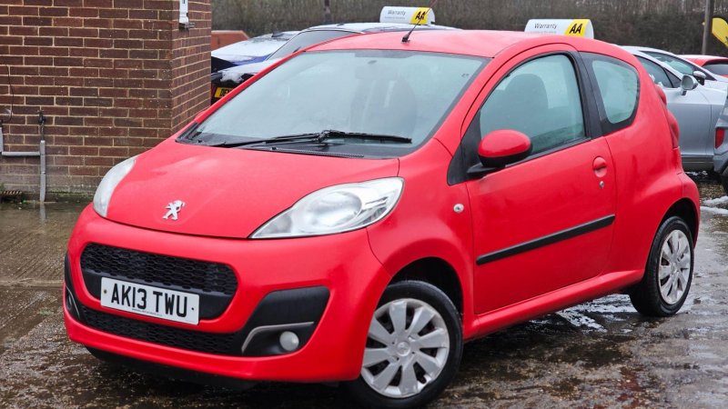 PEUGEOT 107