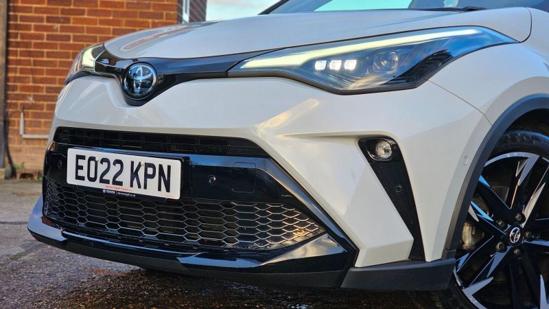TOYOTA C-HR