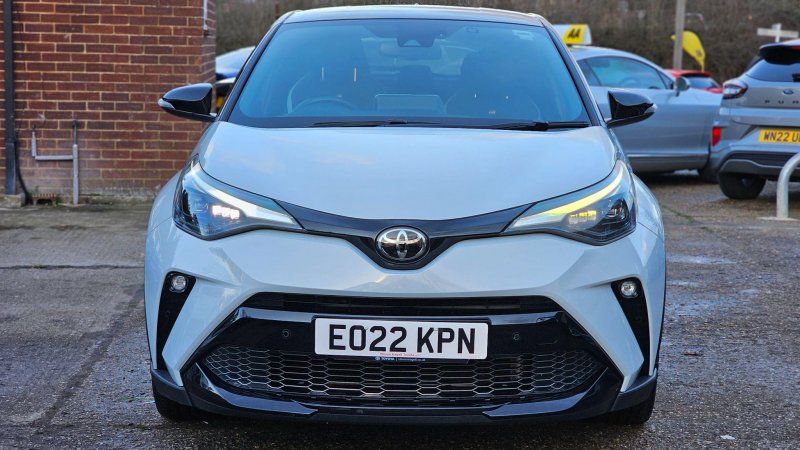 TOYOTA C-HR