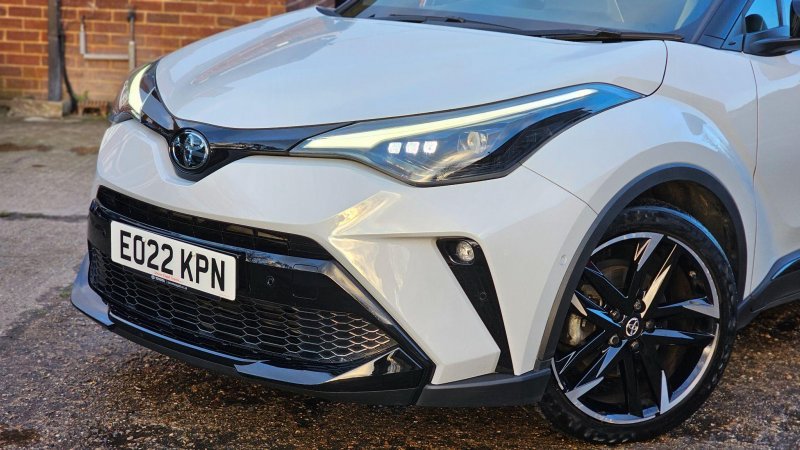TOYOTA C-HR