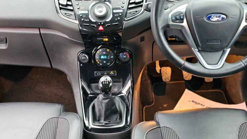 FORD FIESTA