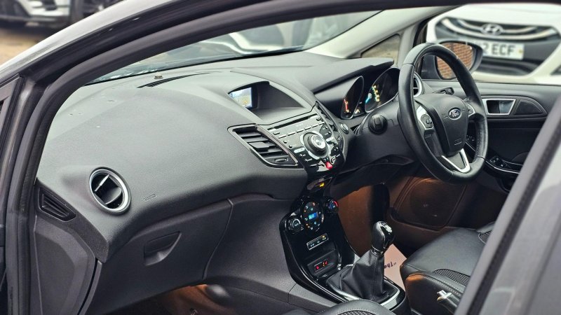 FORD FIESTA
