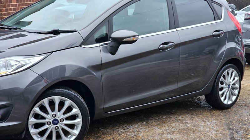 FORD FIESTA