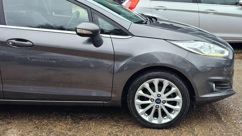 FORD FIESTA
