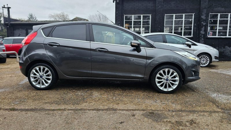 FORD FIESTA