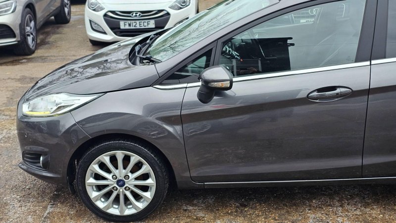 FORD FIESTA