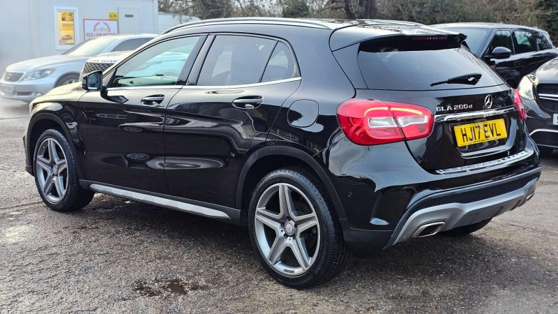 MERCEDES-BENZ GLA CLASS