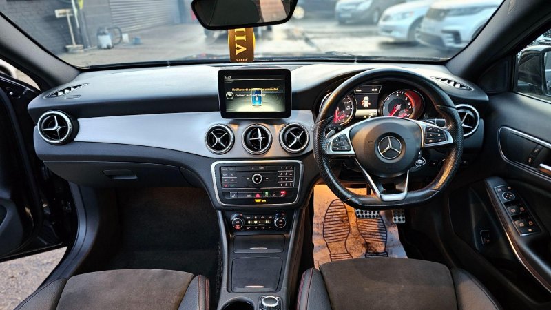 MERCEDES-BENZ GLA CLASS