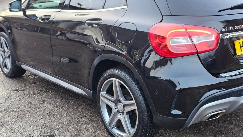 MERCEDES-BENZ GLA CLASS