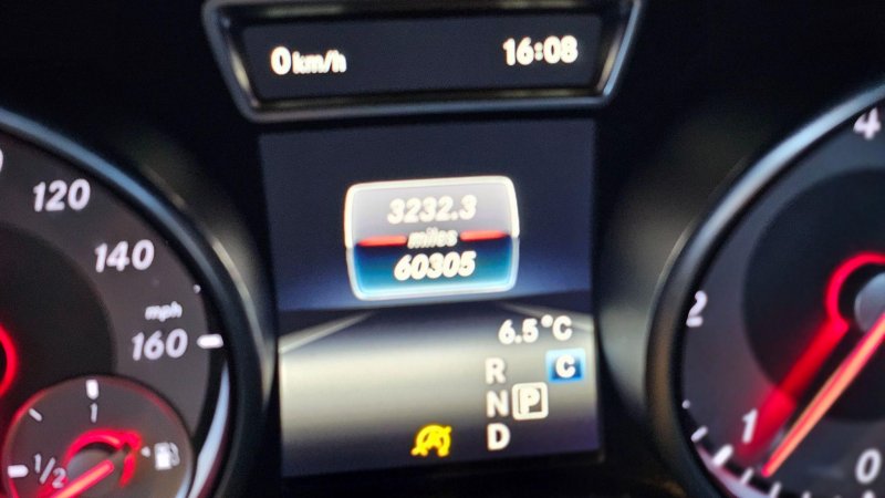 MERCEDES-BENZ GLA CLASS