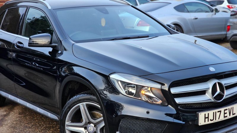 MERCEDES-BENZ GLA CLASS
