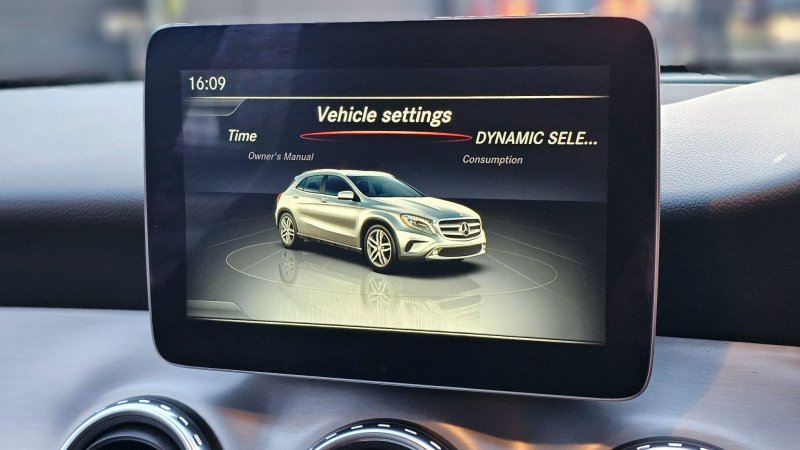 MERCEDES-BENZ GLA CLASS