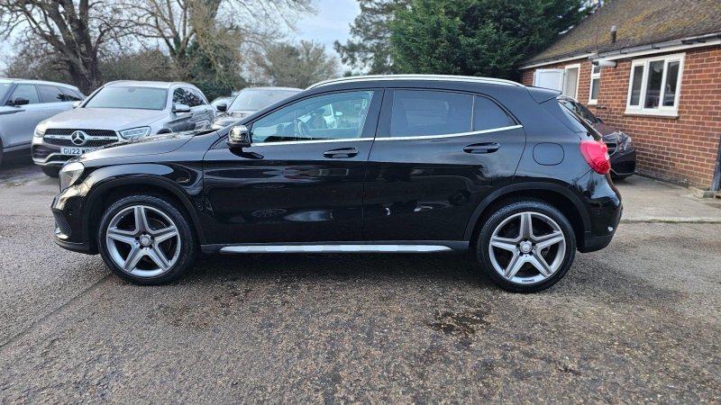 MERCEDES-BENZ GLA CLASS