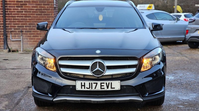 MERCEDES-BENZ GLA CLASS