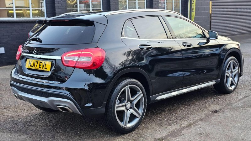 MERCEDES-BENZ GLA CLASS