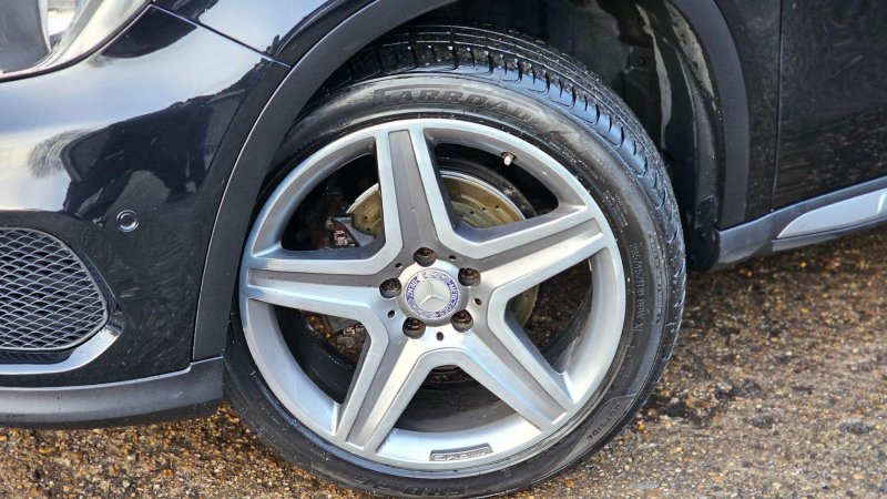 MERCEDES-BENZ GLA CLASS