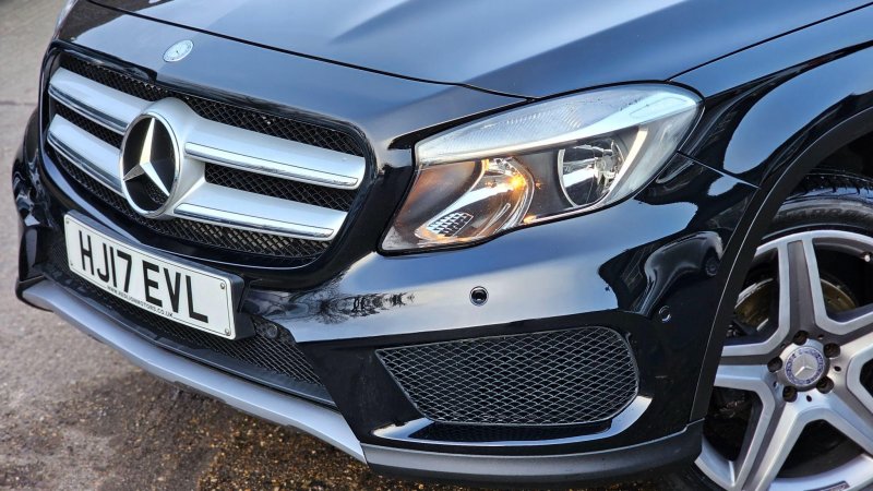 MERCEDES-BENZ GLA CLASS