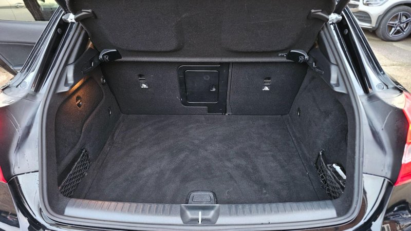 MERCEDES-BENZ GLA CLASS