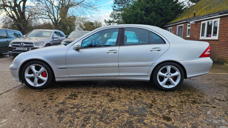 MERCEDES-BENZ C CLASS