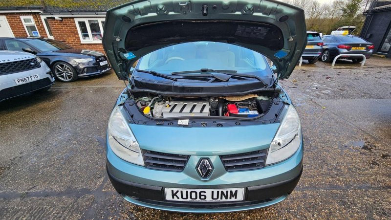 RENAULT GRAND SCENIC