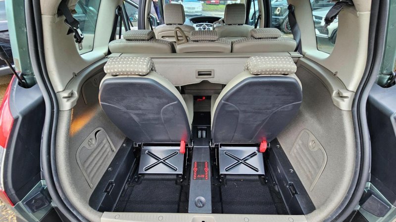 RENAULT GRAND SCENIC