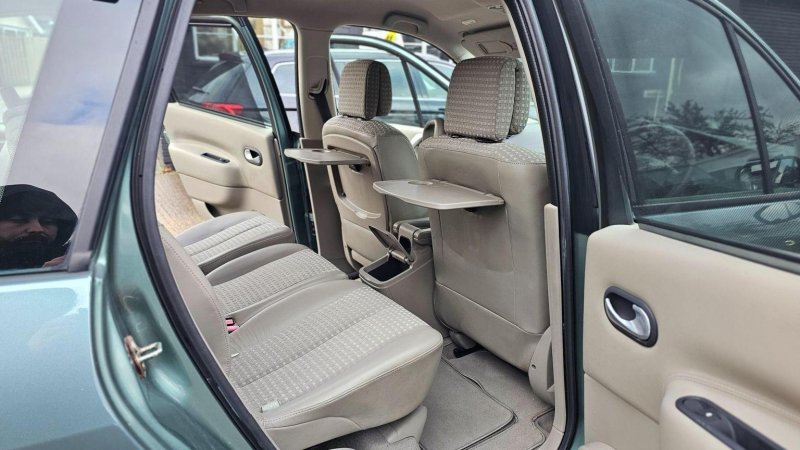RENAULT GRAND SCENIC