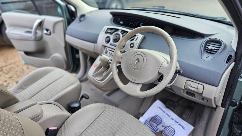 RENAULT GRAND SCENIC