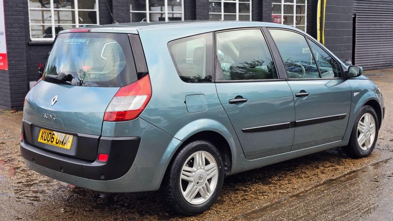 RENAULT GRAND SCENIC