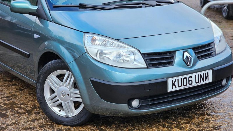 RENAULT GRAND SCENIC
