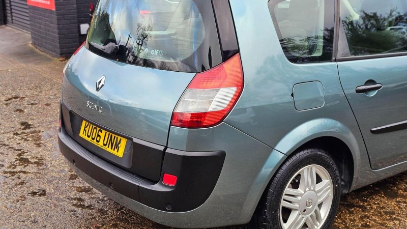 RENAULT GRAND SCENIC