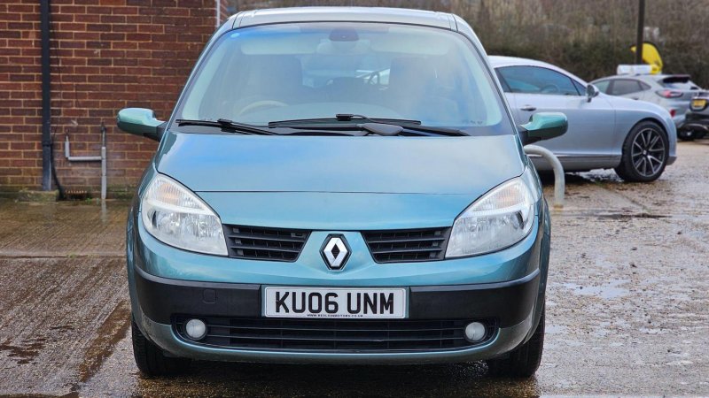 RENAULT GRAND SCENIC