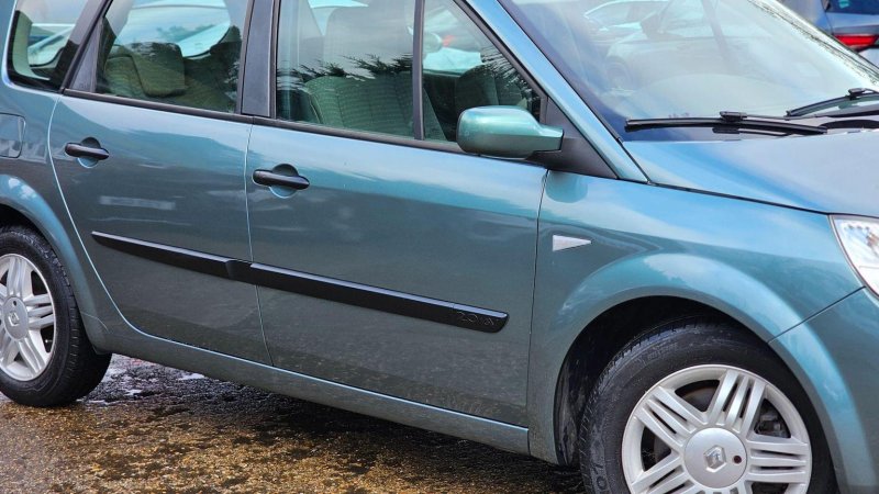 RENAULT GRAND SCENIC