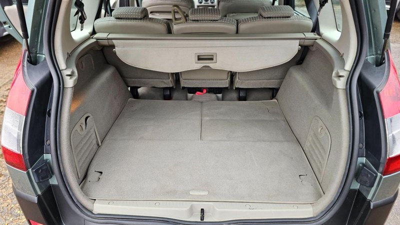 RENAULT GRAND SCENIC