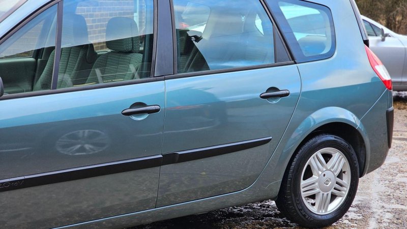 RENAULT GRAND SCENIC