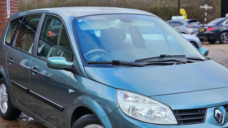 RENAULT GRAND SCENIC