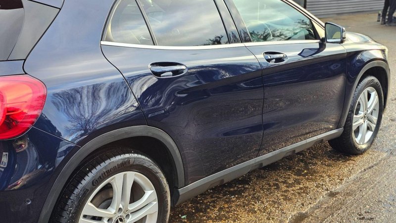 MERCEDES-BENZ GLA CLASS
