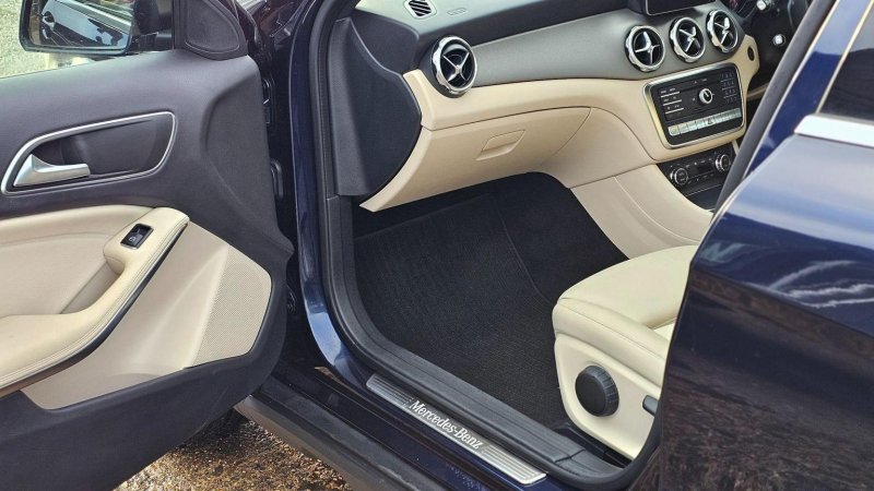 MERCEDES-BENZ GLA CLASS