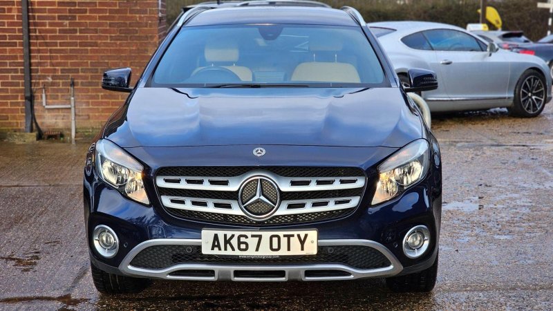 MERCEDES-BENZ GLA CLASS