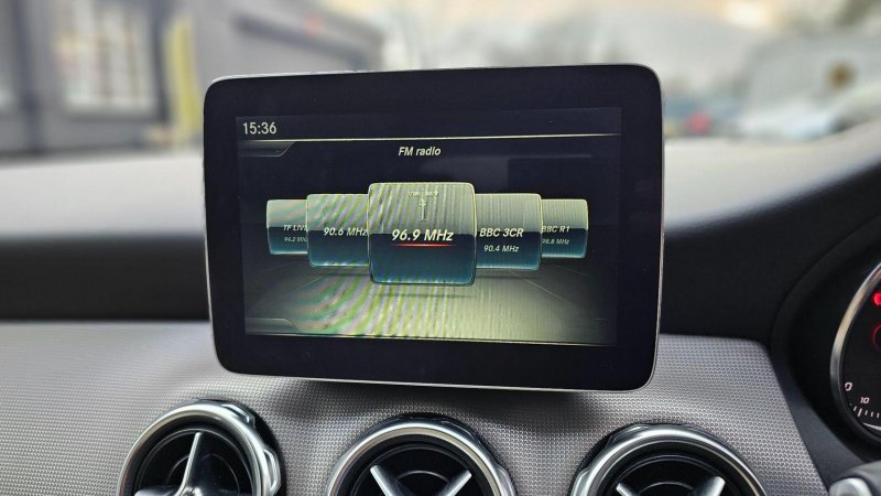 MERCEDES-BENZ GLA CLASS