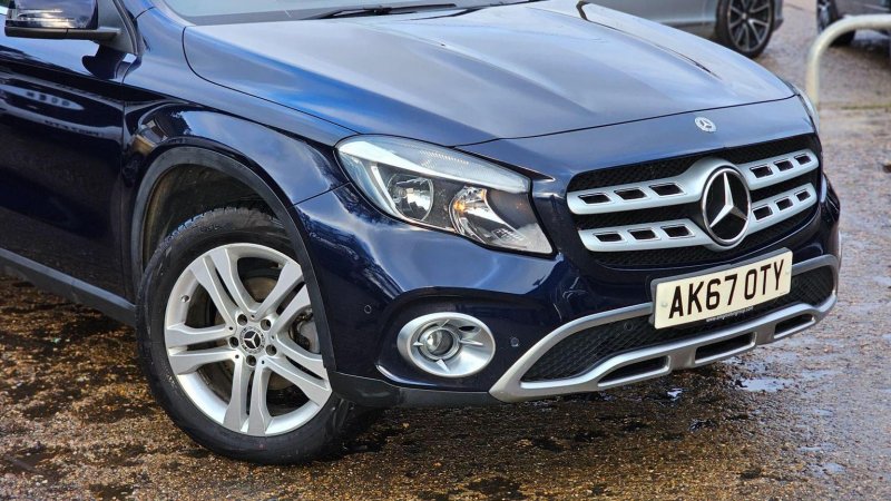 MERCEDES-BENZ GLA CLASS
