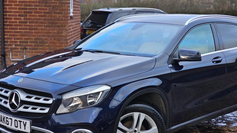 MERCEDES-BENZ GLA CLASS
