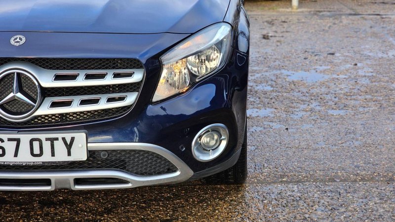 MERCEDES-BENZ GLA CLASS