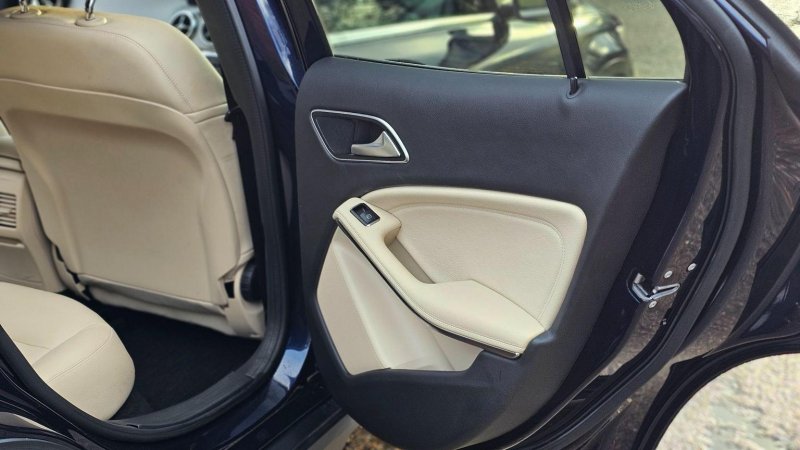 MERCEDES-BENZ GLA CLASS