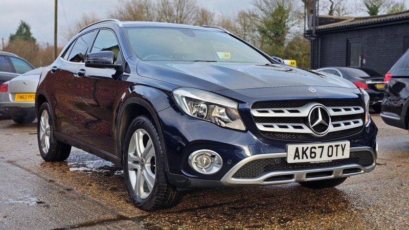 MERCEDES-BENZ GLA CLASS