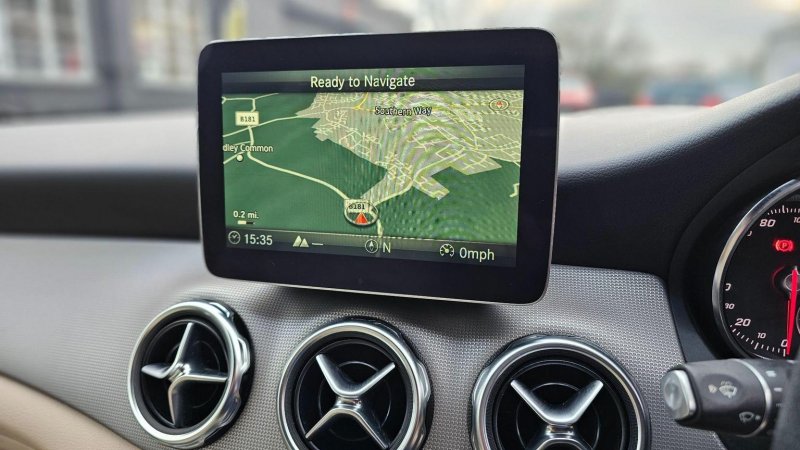 MERCEDES-BENZ GLA CLASS