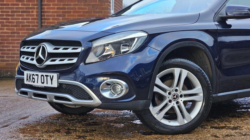 MERCEDES-BENZ GLA CLASS