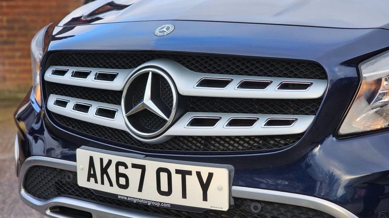 MERCEDES-BENZ GLA CLASS